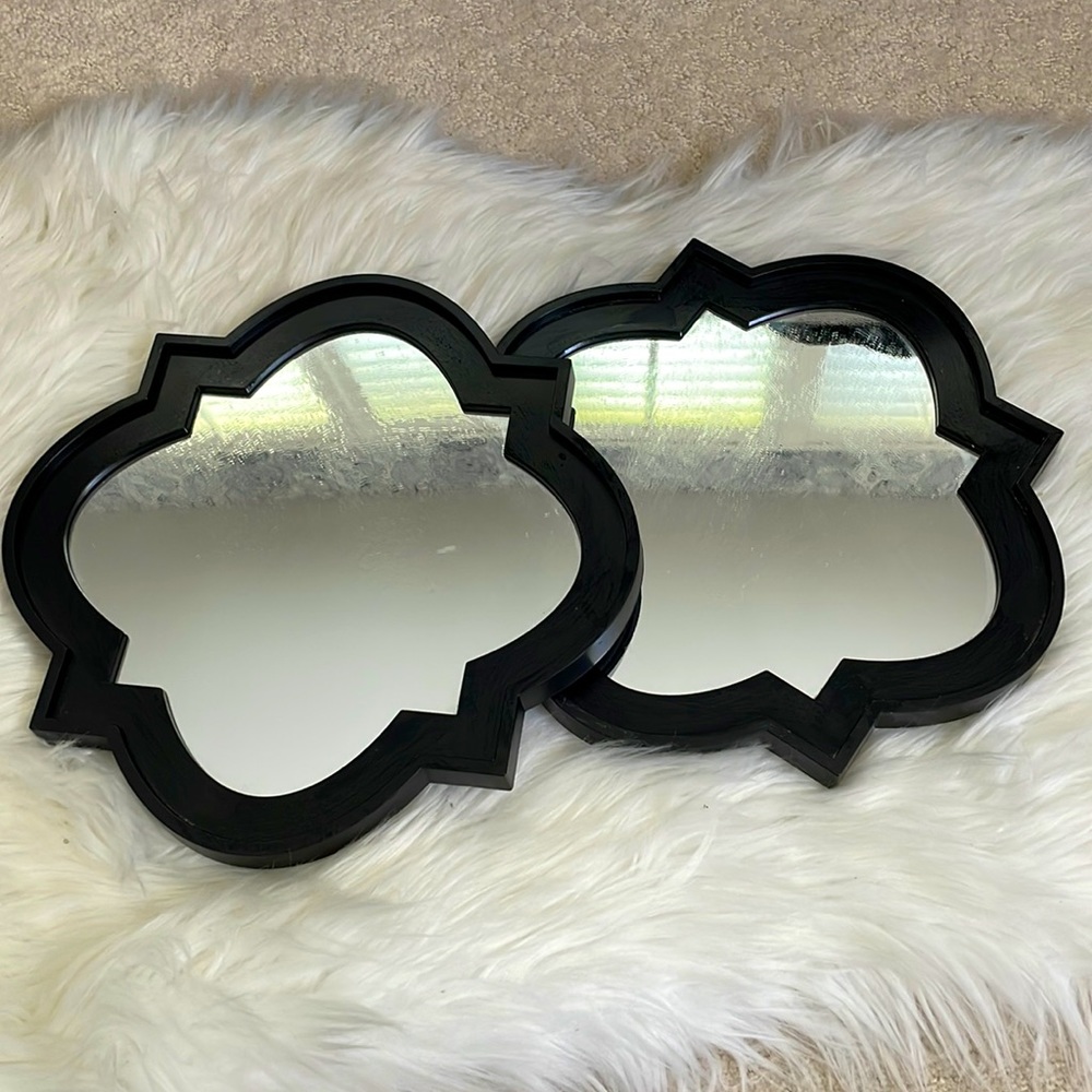 Small accent mirror set
